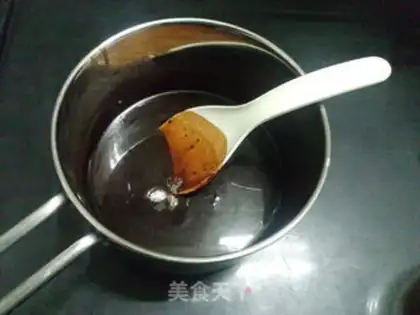 Make A walnut chocolate bar step 13