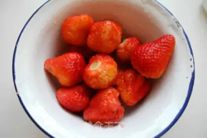 Make Strawberry Dafu step 0