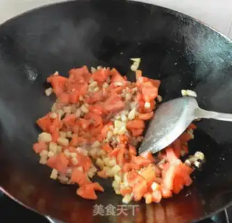 Make Tomato potato sauce noodles step 5