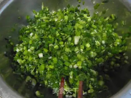 Make Onion egg box step 4