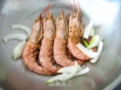 Make Cheese and wine and shrimp step 4