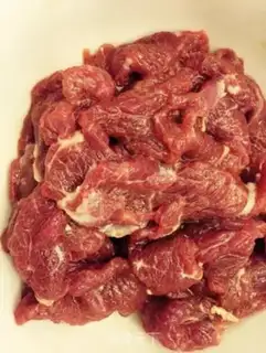 Make Sweet onion peppers for beef step 1