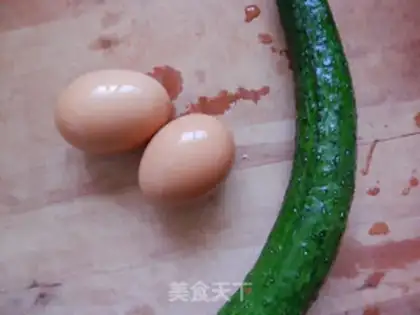 Make Eggs made from cucumbers step 0