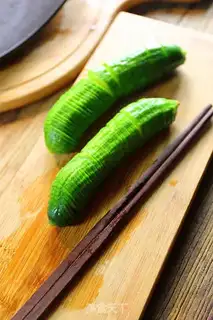 Make Spicy cucumber step 1