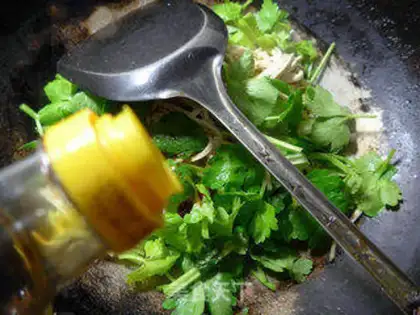 Make Celery makes thousands of silks step 4