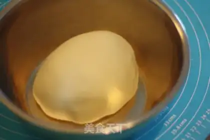 Make Bean sand round bread step 0