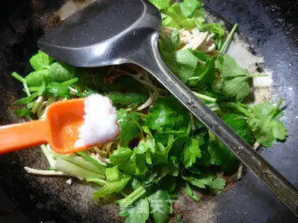 Make Celery makes thousands of silks step 5