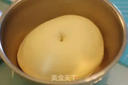 Make Bean sand round bread step 1
