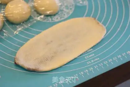 Make Bean sand round bread step 5