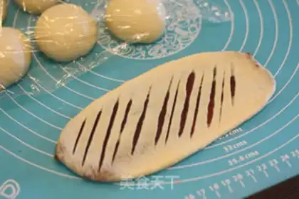 Make Bean sand round bread step 6