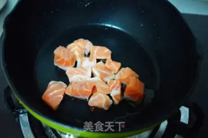 Make Fried salmon step 1