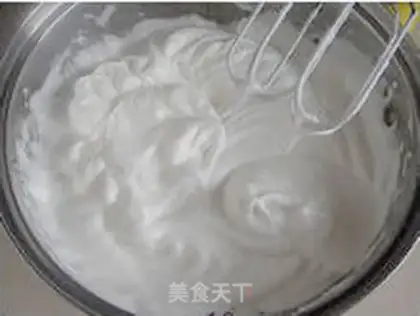 Make kitty cat birthday cake step 9