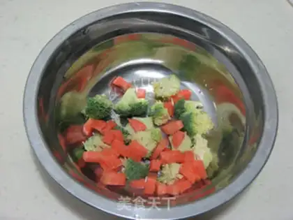 Make Vegetable cheese toast box step 8