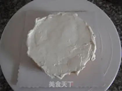 Make kitty cat birthday cake step 18