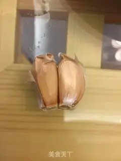 Make Garlic lettuce step 1