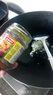 Make Curry potatoes step 4