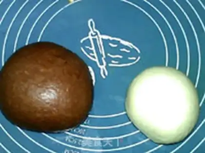 Make Coco-colored toast step 14