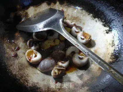 Make Scrambling the chamomile step 11
