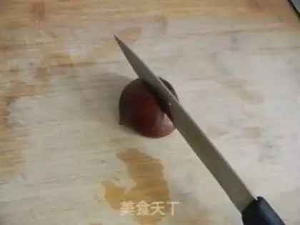 Make Sugar roasted chestnuts step 1