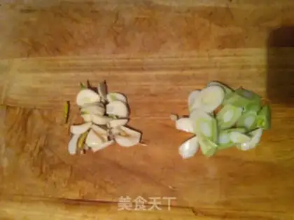 Make Pretzel celery fried eggs step 1