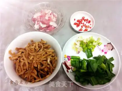 Make Spicy radish step 1
