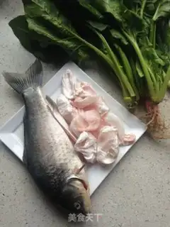 Make Fresh fish spinach soup step 0