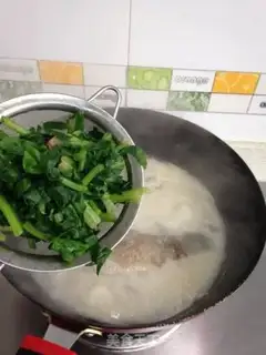 Make Fresh fish spinach soup step 7