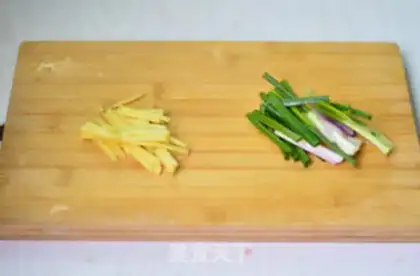 Make The yellowfish step 1