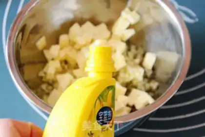 Make Natural fermented garlic soft bread step 2