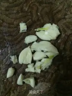 Make Garlic Dutch beans step 1