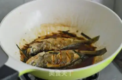 Make The yellowfish step 8