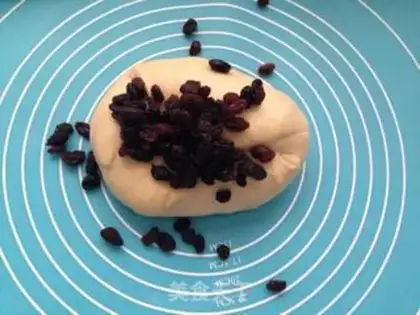 Make raisin toast step 4