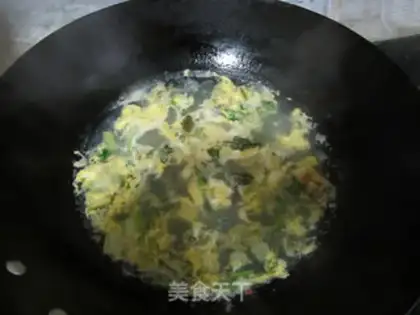 Make Shrimp-skin veggie egg soup step 3
