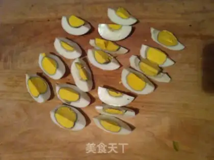 Make Celery leaves and eggs step 3