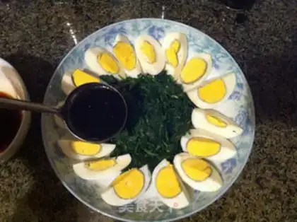 Make Celery leaves and eggs step 6