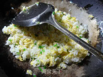 Make Soy sauce, egg fried rice step 7