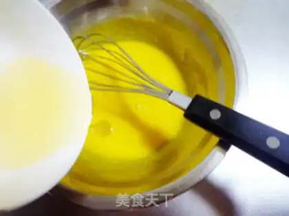 Make Yogurt kipper cake step 3