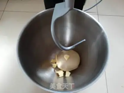 Make Danish hands tore bread step 0