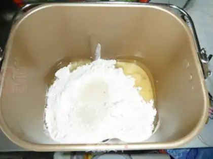 Make Sour cream bottom bread step 1
