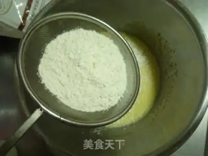 Make Rainbow cake step 4
