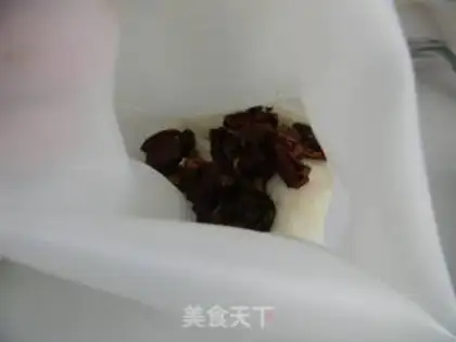 Make Red-tree cake step 4