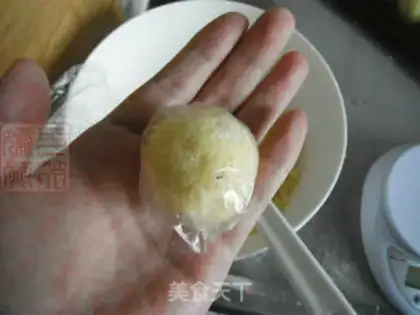 Make Coconut Soccer step 1