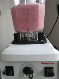 Make Strawberry milk step 6
