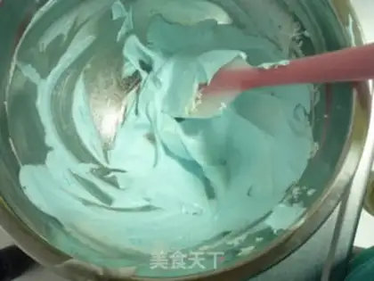 Make Rainbow cake step 19