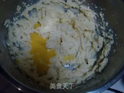 Make Chocolate cake with fresh fruit step 3