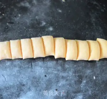 Make Potato buns step 6