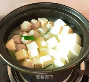 Make Tofu with mushroom meatballs step 4