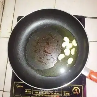 Make Spicy pig skin step 3