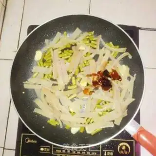 Make Spicy pig skin step 5