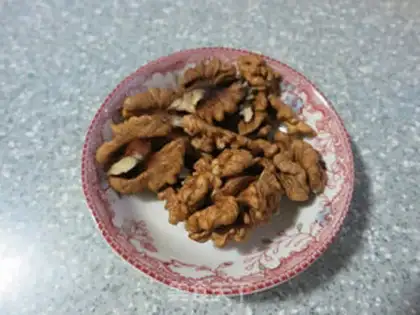 Make Slipper walnuts step 2